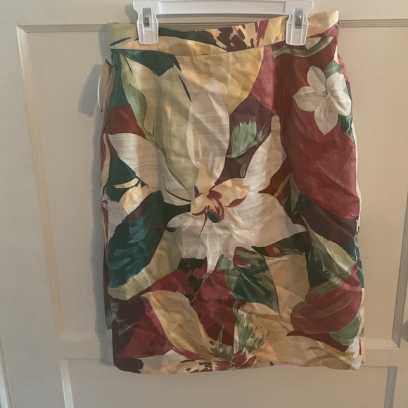 Elizabeth Simon Floral HighRise Skirt (S) - Picture 2 of 3